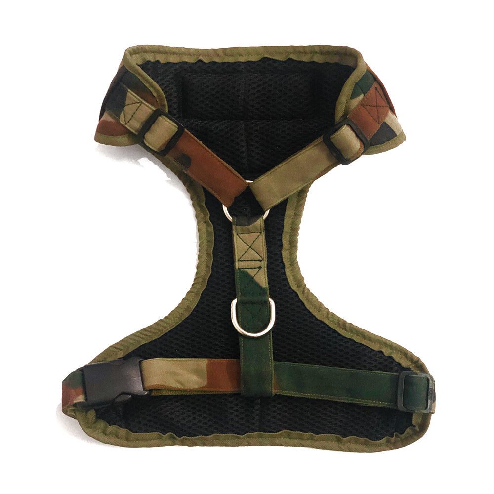 Body Mesh Dog Harness with Identification Patch - Camouflage thatdogintuxedo